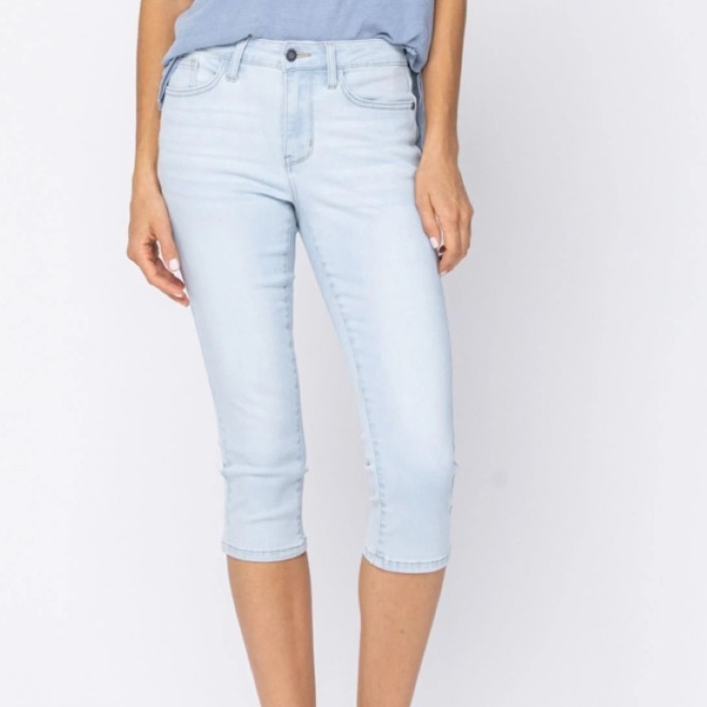 Judy Blue Skinny Fit Capri Jeans 31 Light Blue Crop Jeans